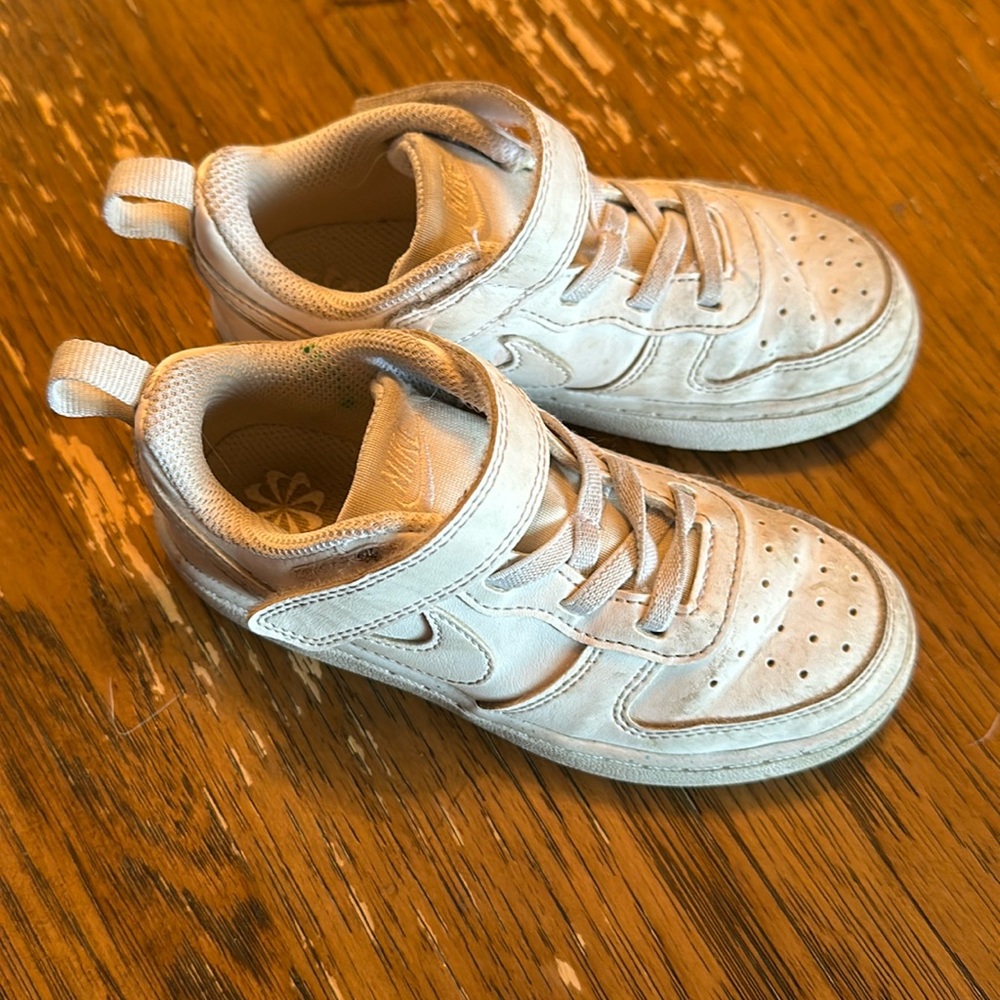 Toddler size 9 White Nikes